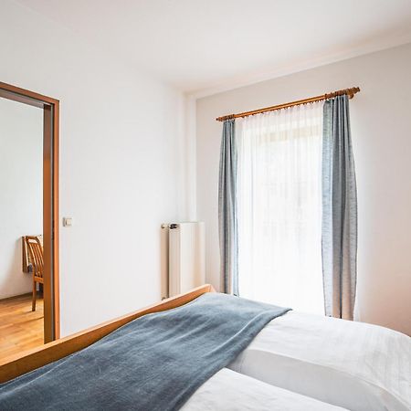 ホテル Gasthof Wiesenhofer Miesenbach  エクステリア 写真